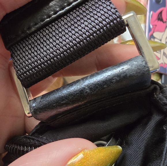 Authentic Prada nylon sling bag - Picture 12 of 12